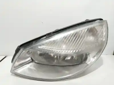Second-hand car spare part Left Headlight for RENAULT MEGANE II RANCHERA FAMILIAR (KM0/1_) 1.4 OEM IAM references 7701064132  