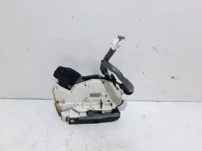 Second-hand car spare part front right door lock for skoda rapid active oem iam references 5e1837016a