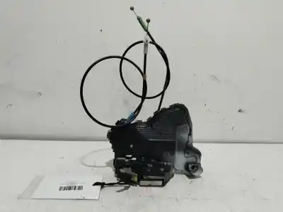 Peça sobressalente para automóvel em segunda mão fechadura da porta dianteira esquerda por toyota auris active referências oem iam 6904002210