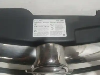 Автозапчасти б/у передняя решетка за opel astra h (a04) 1.7 cdti (l48) ссылки oem iam 13238416  