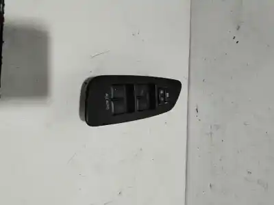 Автозапчасти б/у ВЫКЛЮЧАТЕЛЬ ЛЕВОГО ПЕРЕДНЕГО ОКНА за TOYOTA AURIS (_E18_)  ссылки OEM IAM 7423202550  515220