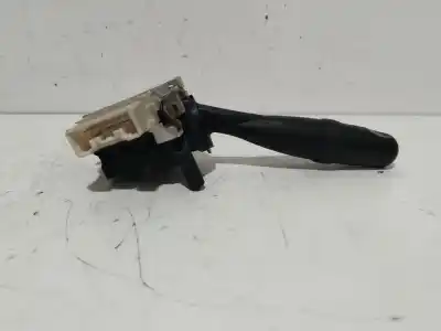 Peça sobressalente para automóvel em segunda mão Comutador De Luzes por TOYOTA COROLLA (_E12_) 2.0 D-4D (CDE120R_, CDE120L_) Referências OEM IAM 173681  