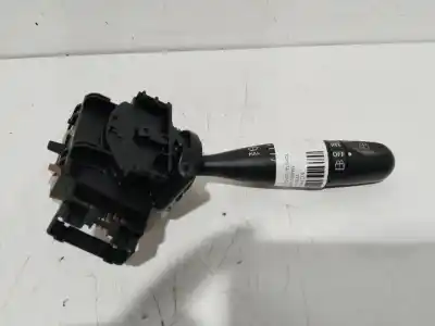 Peça sobressalente para automóvel em segunda mão Comutador De Limpa Vidros por TOYOTA COROLLA (_E12_) 2.0 D-4D (CDE120R_, CDE120L_) Referências OEM IAM 173647  