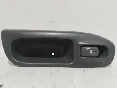 Автозапчастина б/у передній правий віконний вимикач для RENAULT SCÉNIC I MONOSPACE (JA0/1_, FA0_) 1.6 (JA00, JA16, JA15, JA19, JA1V, JA2B, JA2C, JA0B,... Посилання на OEM IAM 7700431172  