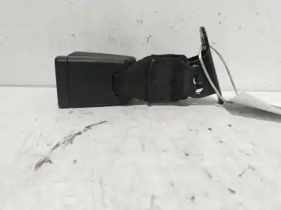 Pièce détachée automobile d'occasion boucle de ceinture de sécurité arrière centrale pour peugeot 208 allure références oem iam 6188682