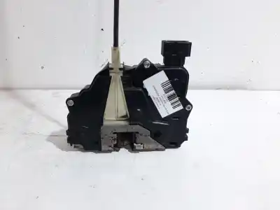 Pezzo di ricambio per auto di seconda mano Serratura Porta Anteriore Destra per OPEL CORSA D Color Edition Riferimenti OEM IAM 13431840  