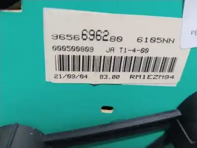 Pezzo di ricambio per auto di seconda mano pannello degli strumenti per peugeot 206 fastback (2a/c) 1.4 hdi eco 70 riferimenti oem iam 9656696280  
