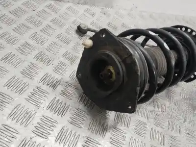 Second-hand car spare part front left shock absorber for renault megane ii (bm0/1_, cm0/1_) 1.9 dci oem iam references 8200335189   Second-hand car spare part front left shock absorber for renault megane ii (bm0/1_, cm0/1_) 1.9 dci oem iam references 8200335189