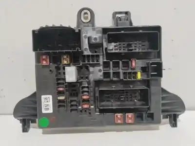 Second-hand car spare part fuse box unit for opel insignia a sports tourer (g09) 2.0 cdti (35) oem iam references 1327731801