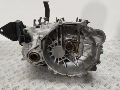 Second-hand car spare part GEARBOX for HYUNDAI TRAJET (FO)  OEM IAM references L2K943767  