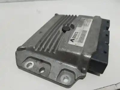 Peça sobressalente para automóvel em segunda mão centralina de motor uce por renault scénic ii (jm0/1_) 1.4 (jm0b, jm0h, jm1a) referências oem iam 215842882a  