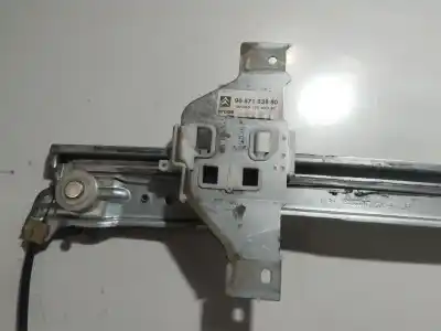 Pezzo di ricambio per auto di seconda mano alzacristalli anteriore destro per citroen c4 i (lc_) 1.6 hdi riferimenti oem iam 9681576780 9222v0 