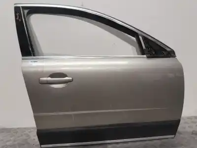 Автозапчастина б/у передні праві двері для volvo xc70 ii (136) d5 awd посилання на oem iam 31335589