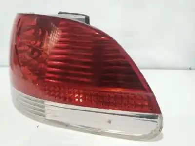 Second-hand car spare part right tailgate light for bmw 7 (e65, e66, e67) 735 i, li oem iam references 011237011238  