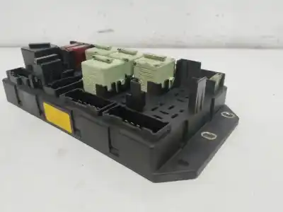 Pezzo di ricambio per auto di seconda mano scatola relè/fusibili per land rover range rover (lm) td6 hse riferimenti oem iam yqe000350  