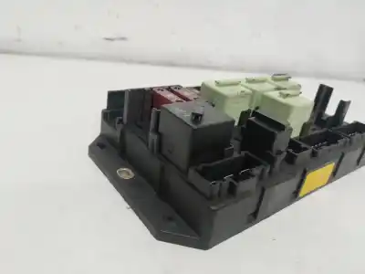 Pezzo di ricambio per auto di seconda mano scatola relè/fusibili per land rover range rover (lm) td6 hse riferimenti oem iam yqe000350  