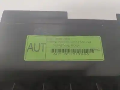 Peça sobressalente para automóvel em segunda mão comando de sofagem (chauffage / ar condicionado)  por ssangyong rodius i 2.7 xdi referências oem iam 6870021021  