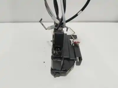 Second-hand car spare part rear right door lock for ssangyong rodius i 2.7 xdi oem iam references 7132021004  