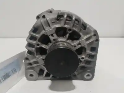 Second-hand car spare part alternator for volvo v40 ranchera familiar (645) 1.9 di oem iam references 8251725