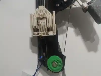 Second-hand car spare part rear right window regulator for bmw 1 (e87) 118 d oem iam references 6927028  