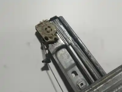 Pezzo di ricambio per auto di seconda mano alzacristalli anteriore destro per bmw 3 (e46) 320 i riferimenti oem iam 51337020660  