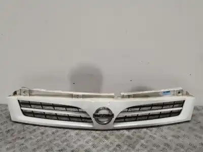 Автозапчасти б/у передняя решетка за nissan interstar furgón (x70) dci 120 ссылки oem iam 8200233586