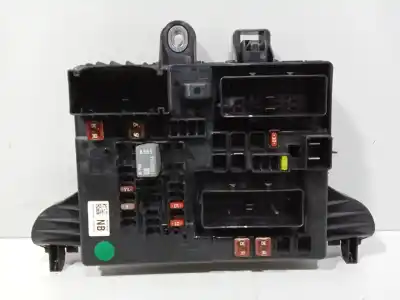 Second-hand car spare part fuse box unit for opel insignia a sports tourer (g09) 2.0 cdti (35) oem iam references 13277318
