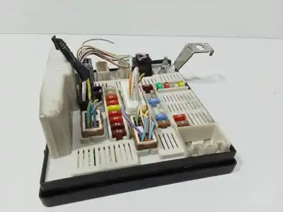 Second-hand car spare part fuse box unit for renault scénic ii (jm0/1_) 1.6 16v (jm1r) oem iam references 8200481866f  