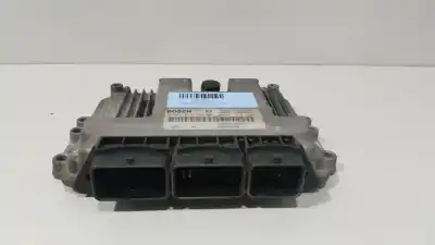 Peça sobressalente para automóvel em segunda mão CENTRALINA DE MOTOR UCE por NISSAN INTERSTAR FURGÓN (X70)  Referências OEM IAM 8200635663  