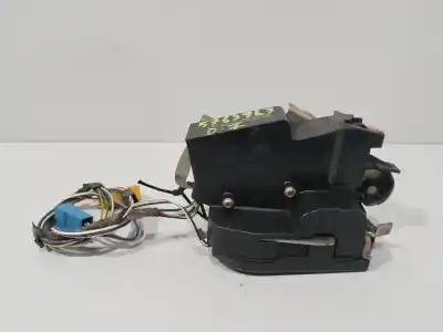 Peça sobressalente para automóvel em segunda mão FECHADURA DA PORTA DIANTEIRA ESQUERDA por MERCEDES-BENZ VANEO (W414) FURGONETA COMPACTA 1.7 CDI Vaneo (414.700) Referências OEM IAM 89599076  
