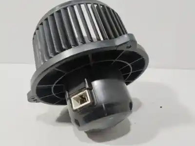 İkinci el araba yedek parçası isitma motor için ssangyong rodius i 2.7 xdi oem iam referansları 6813021030  