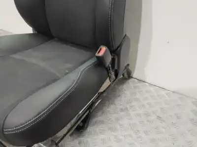Автозапчастина б/у передне праве сиділо для toyota prius (_w3_) 1.8 hybrid (zvw3_) посилання на oem iam   
