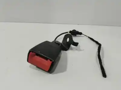 Pezzo di ricambio per auto di seconda mano GANCIO CINTURA POSTERIORE DESTRO per VOLKSWAGEN UP! (121, 122, BL1, BL2, BL3, 123) E-UP Riferimenti OEM IAM 1S0857739  