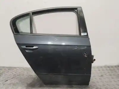 Recambio de automóvil de segunda mano de PUERTA TRASERA DERECHA para VOLKSWAGEN PASSAT B6 (3C2)  referencias OEM IAM 3C5833056H  