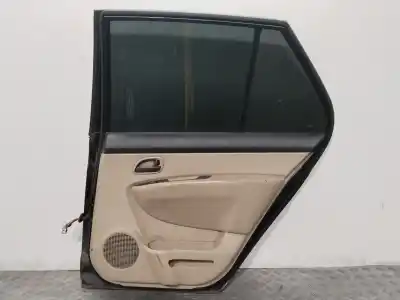 Автозапчасти б/у дверь задняя правая за kia carens iii monospace (un) 2.0 crdi 140 ссылки oem iam 770041d010  