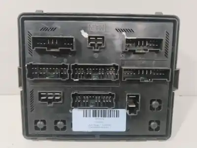 Pezzo di ricambio per auto di seconda mano scatola relè/fusibili per ssangyong rodius i 2.7 xdi 4wd riferimenti oem iam a105dsl  