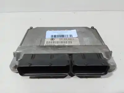 Pezzo di ricambio per auto di seconda mano centralina motore per skoda fabia i combi (6y5) 1.4 riferimenti oem iam 047906033c  