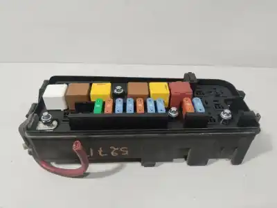 Tweedehands auto-onderdeel RELAIS/ZEKERINGENKASTJE voor OPEL VECTRA C (Z02) 2.2 DTI 16V (F69) OEM IAM-referenties 13144710  
