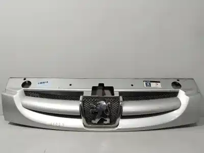 Second-hand car spare part front grille for peugeot partner caja/chasis (5_, g_) 1.6 hdi 75 oem iam references 7804n1