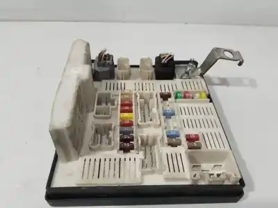 Peça sobressalente para automóvel em segunda mão caixa de fusíveis e relés por renault scénic ii (jm0/1_) 1.9 dci (jm14) referências oem iam 8200481866  