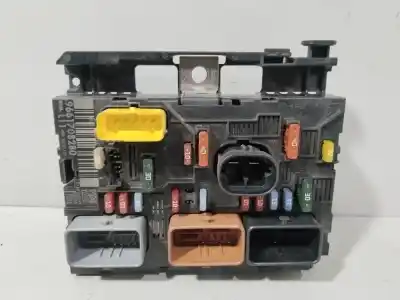 Peça sobressalente para automóvel em segunda mão caixa de fusíveis e relés por peugeot 207/207+ (wa_, wc_) 1.4 referências oem iam 9661708280