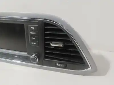 Second-hand car spare part multifunction display for seat leon (5f1) 1.6 tdi oem iam references 5f0919603a  