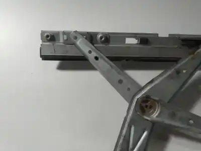 Peça sobressalente para automóvel em segunda mão elevador de vidros dianteira esquerda por opel meriva blue line referências oem iam 93389551  