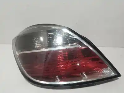 Pezzo di ricambio per auto di seconda mano LAMPADA POSTERIORE SINISTRA per OPEL ASTRA H (A04) 1.6 (L48) Riferimenti OEM IAM 13222324  