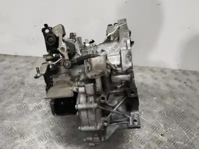 Second-hand car spare part gearbox for toyota corolla (_e12_) 2.0 d-4d (cde120r_, cde120l_) oem iam references 303002d110  