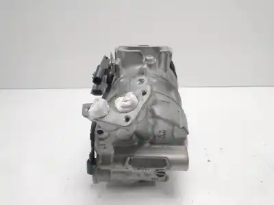 Peça sobressalente para automóvel em segunda mão compressor de ar condicionado a/a a/c por renault captur ii zen 131 cv / 96 kw referências oem iam 926001268r  926001268r