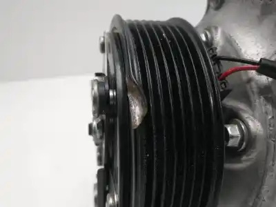 Peça sobressalente para automóvel em segunda mão compressor de ar condicionado a/a a/c por renault captur ii zen 131 cv / 96 kw referências oem iam 926001268r  926001268r