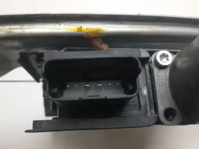 Peça sobressalente para automóvel em segunda mão elevador de vidros dianteira esquerda por peugeot 208 active referências oem iam 9896088180