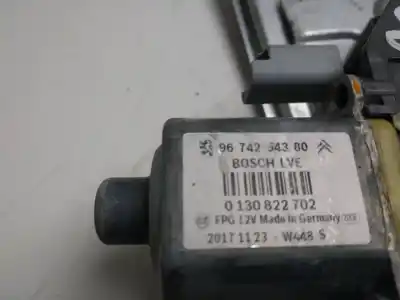 Pièce détachée automobile d'occasion léve glace avant droit pour peugeot 208 style références oem iam 9674254380