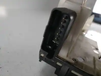 Автозапчасти б/у замок левой передней двери за citroen c4 lim. live edition ссылки oem iam 9685351380  9685351380